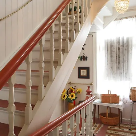 5 Person In Risor-by Traum Apartmán *